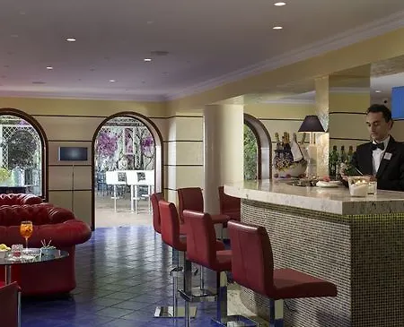 Hotel Lloyds Baia Salerno